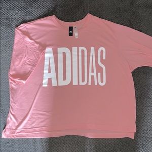 Women’s Adidas XXL cropped tee